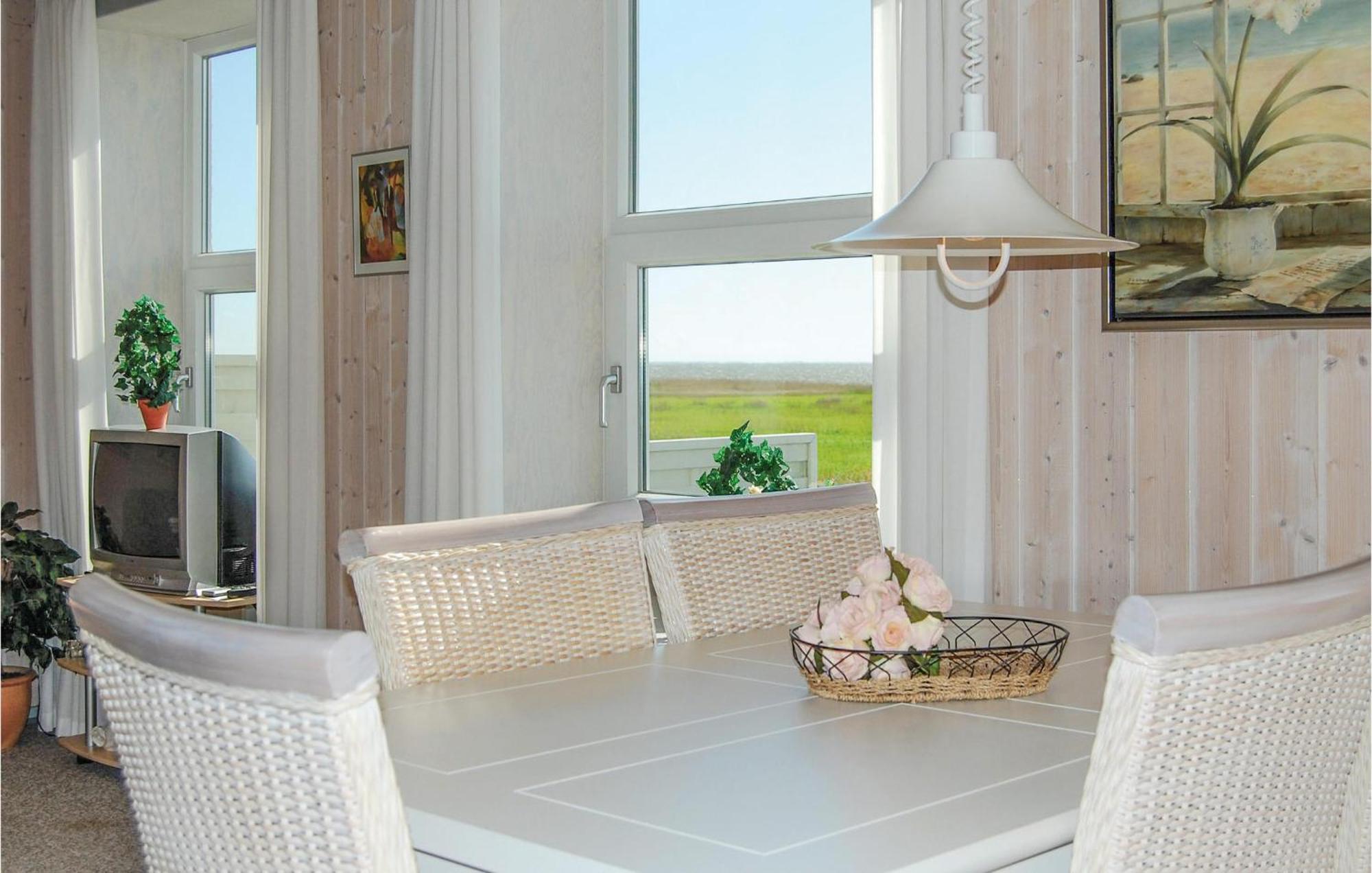 2 Bedroom Gorgeous Home In Hvide Sande Havrvig Exteriér fotografie